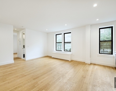 95 Linden Boulevard - Photo Thumbnail 2