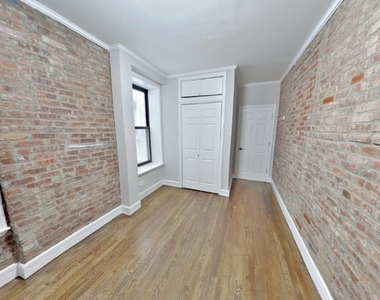 336 East 18th Street - Photo Thumbnail 13