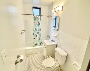 585 East 21st Street - Photo Thumbnail 3