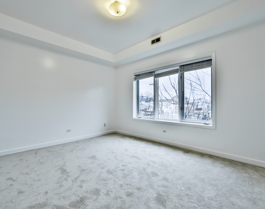 2158 West Grand Avenue - Photo Thumbnail 14