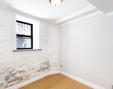 336 East 35th Street - Photo Thumbnail 4