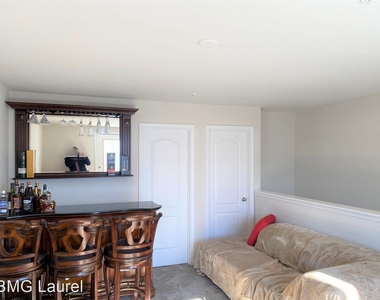 805 Jarrett Ln - Photo Thumbnail 23