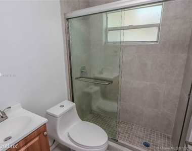 2941 Sw 36th Ave - Photo Thumbnail 13