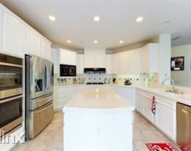 6751 Andover Ln - Photo Thumbnail 7