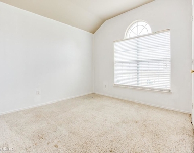 1422 Post Oak Trail - Photo Thumbnail 15