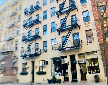 380 East 10 Street - Photo Thumbnail 4