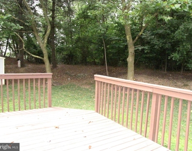 9602 Lambeth Ct - Photo Thumbnail 13