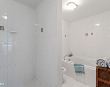 8888 Collins Ave Apt 115 - Photo Thumbnail 2