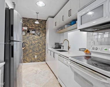 8888 Collins Ave Apt 115 - Photo Thumbnail 5