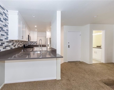 4549 Haskell Ave Apt 3 - Photo Thumbnail 6