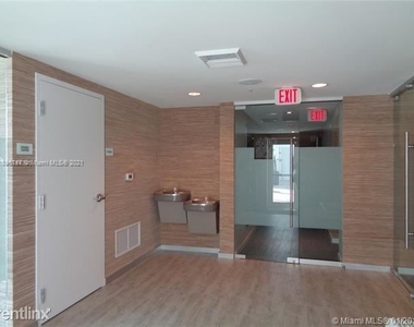 400 Sunny Isles Blvd Apt 903 - Photo Thumbnail 9