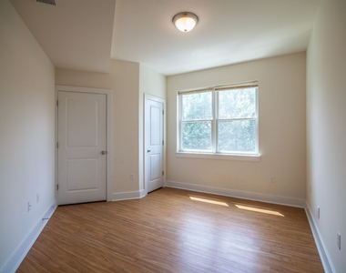 3842 Lancaster Ave Unit 3 - Photo Thumbnail 8