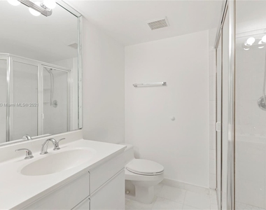 19101 Mystic Pointe Dr Apt 2911 - Photo Thumbnail 7