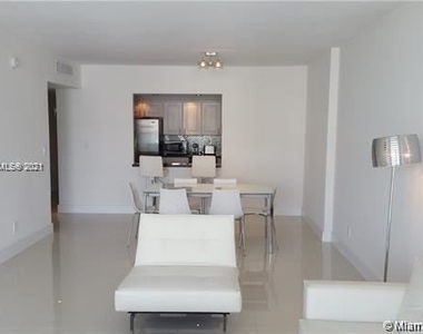 19390 Collins Ave Apt 1402 - Photo Thumbnail 6