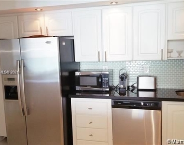 19390 Collins Ave Apt 1402 - Photo Thumbnail 2