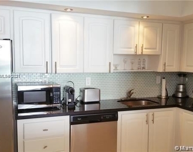 19390 Collins Ave Apt 1402 - Photo Thumbnail 1