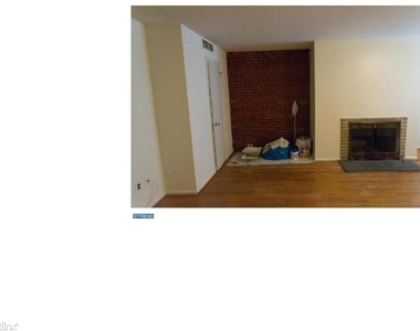 727 Spruce St - Photo Thumbnail 4