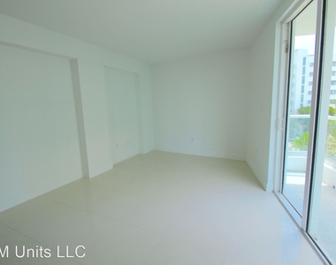 6362 Collins Avenue - Photo Thumbnail 18