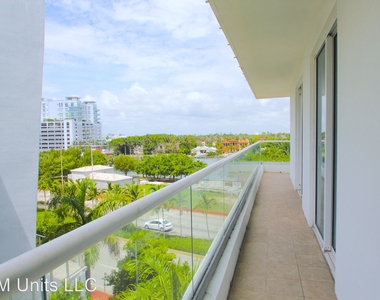 6362 Collins Avenue - Photo Thumbnail 4