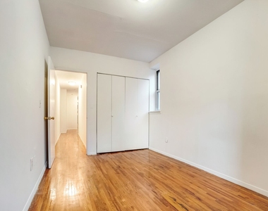 338 WEST 47 STREET - Photo Thumbnail 12