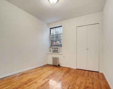 338 WEST 47 STREET - Photo Thumbnail 13