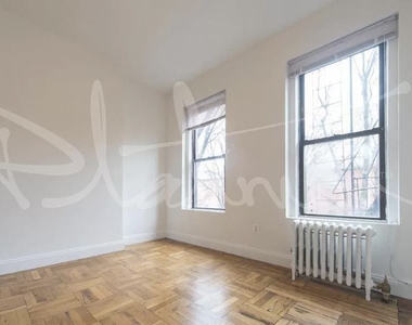 715 East 5th Street - Photo Thumbnail 5