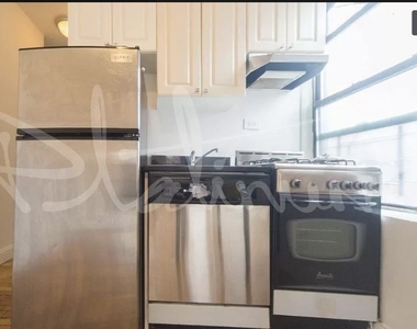 715 East 5th Street - Photo Thumbnail 3