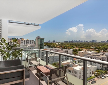 3737 Collins Ave - Photo Thumbnail 16