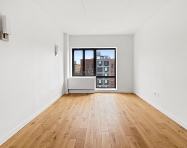 407  Lenox Ave - Photo Thumbnail 1