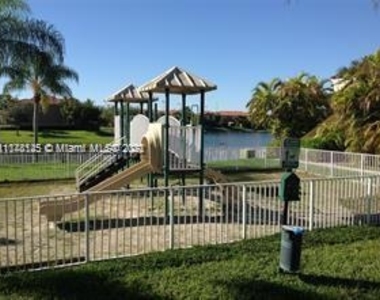 8600 Sw 212th St - Photo Thumbnail 14