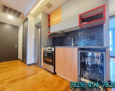 268 Metropolitan Avenue - Photo Thumbnail 0