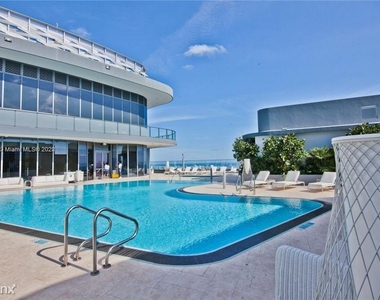 1000 Brickell Plz #2905 - Photo Thumbnail 7