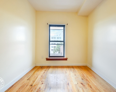 381 Metropolitan Avenue - Photo Thumbnail 8