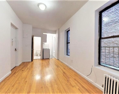 417 East 65th Street - Photo Thumbnail 1