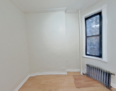 607 East 11th Street - Photo Thumbnail 5