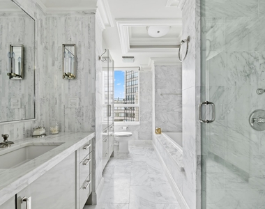 146 W 57th St - Photo Thumbnail 7