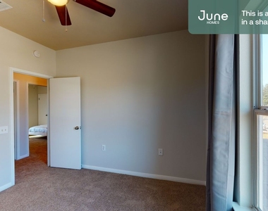 1604 Singleton Avenue - Photo Thumbnail 2