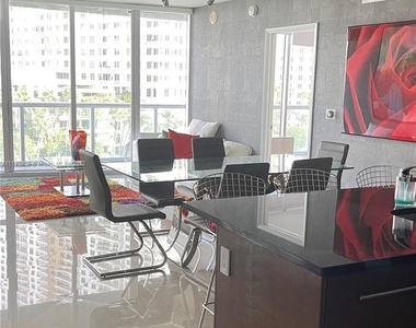 465 Brickell Ave - Photo Thumbnail 15