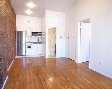 372 West 46th Street - Photo Thumbnail 1