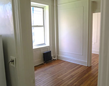 1 bed at Thompson Street in Greenwich Village - Photo Thumbnail 2