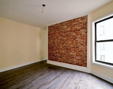 554 West 148th Street - Photo Thumbnail 3