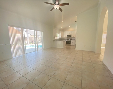 11511 Sw 153rd Ct - Photo Thumbnail 7