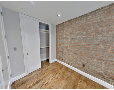 East 100th Street, Harlem 4 bedroom / 2 bathroom..No Broker Fee! (ctl) - Photo Thumbnail 5