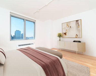 554 West 54th Street - Photo Thumbnail 4