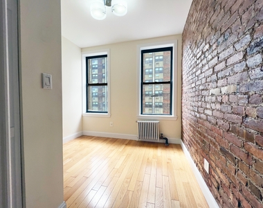 205 West 147th Street - Photo Thumbnail 8