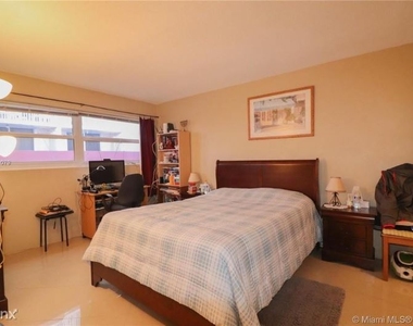 3133 S Ocean Dr 220 - Photo Thumbnail 12