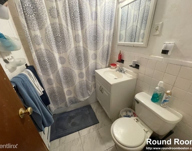 461 Washington St 406 - Photo Thumbnail 8