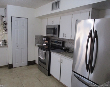 7030 Sw 112th Ct - Photo Thumbnail 13