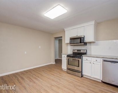 3205 Iowa Street - Photo Thumbnail 2