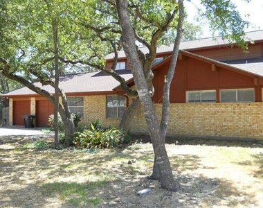 1020 Guadalupe Drive - Photo Thumbnail 1